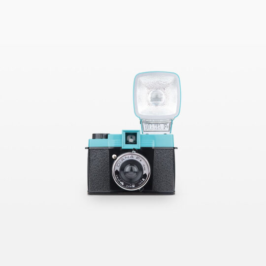 Lomography Diana F+ Camera & Flash - Cultklassieker