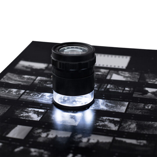 Adox precisieloep - 10x vergroting met verlichting