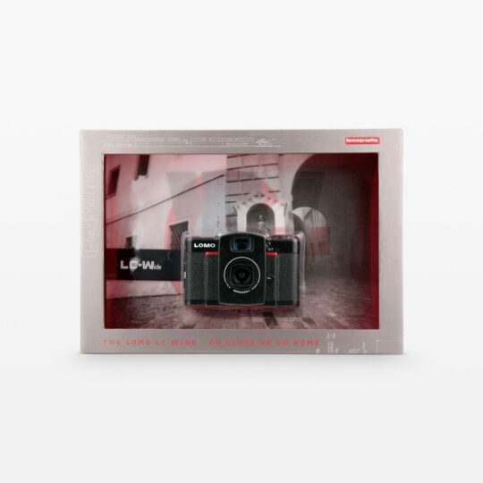 Lomo LC-Wide | Lomography's automatische - extra wijde - kleinbeeld compactcamera | FotoFilmFabriek