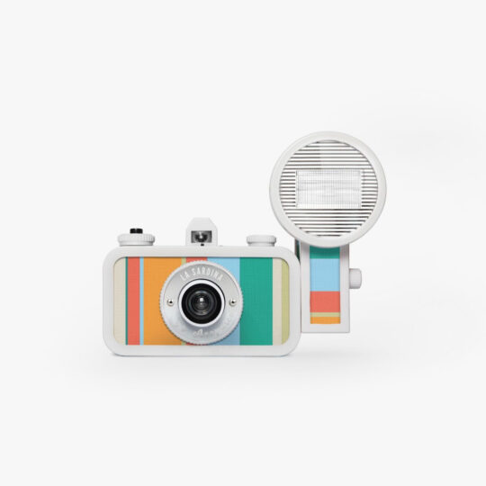 Lomography La Sardina Acapulco Caleta - Camera & Flash | FotoFilmFabriek