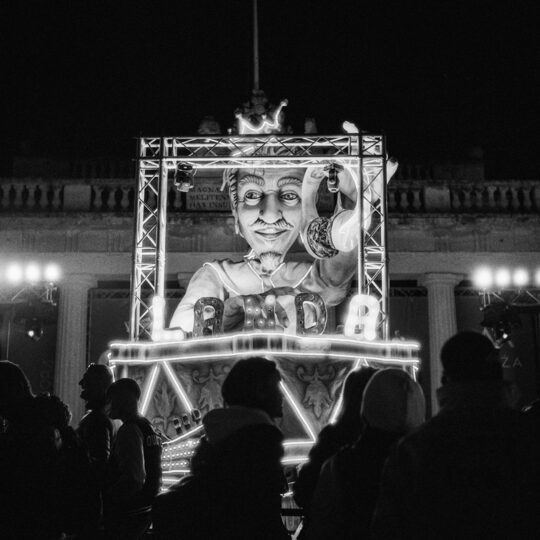 Alternative view of Ilford Delta 3200 Professional - Rolfilm 120